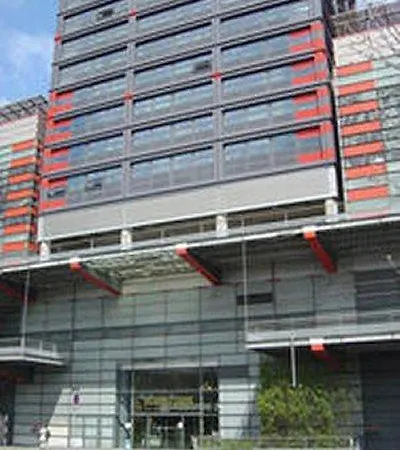 Sejours & Affaires Europe Apartmanhotel