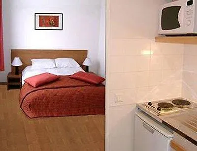 Apartmanhotel Sejours & Affaires Europe 2*