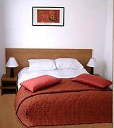 Sejours & Affaires Europe 2*