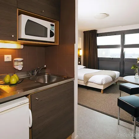 Sejours & Affaires Europe Apartmanhotel Lille