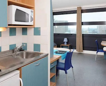 Apartmanhotel Sejours & Affaires Europe 2*